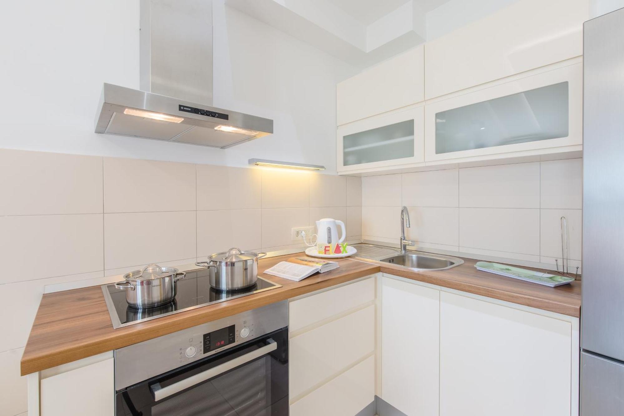 Apartments Kadenca Omiš Habitación foto